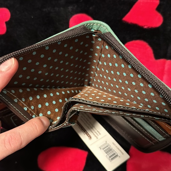 CHALA Cat Wallet - Picture 4 of 6